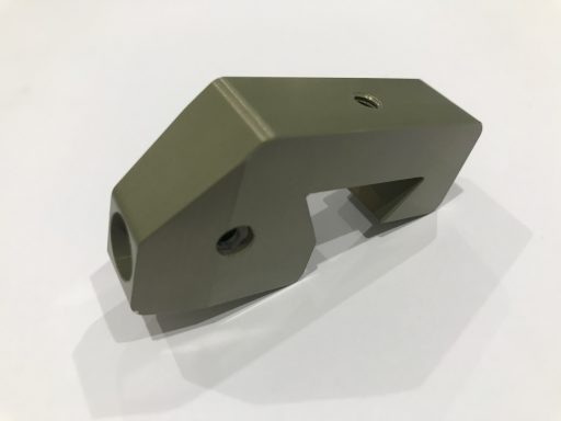 Pièce alu anodisation dur